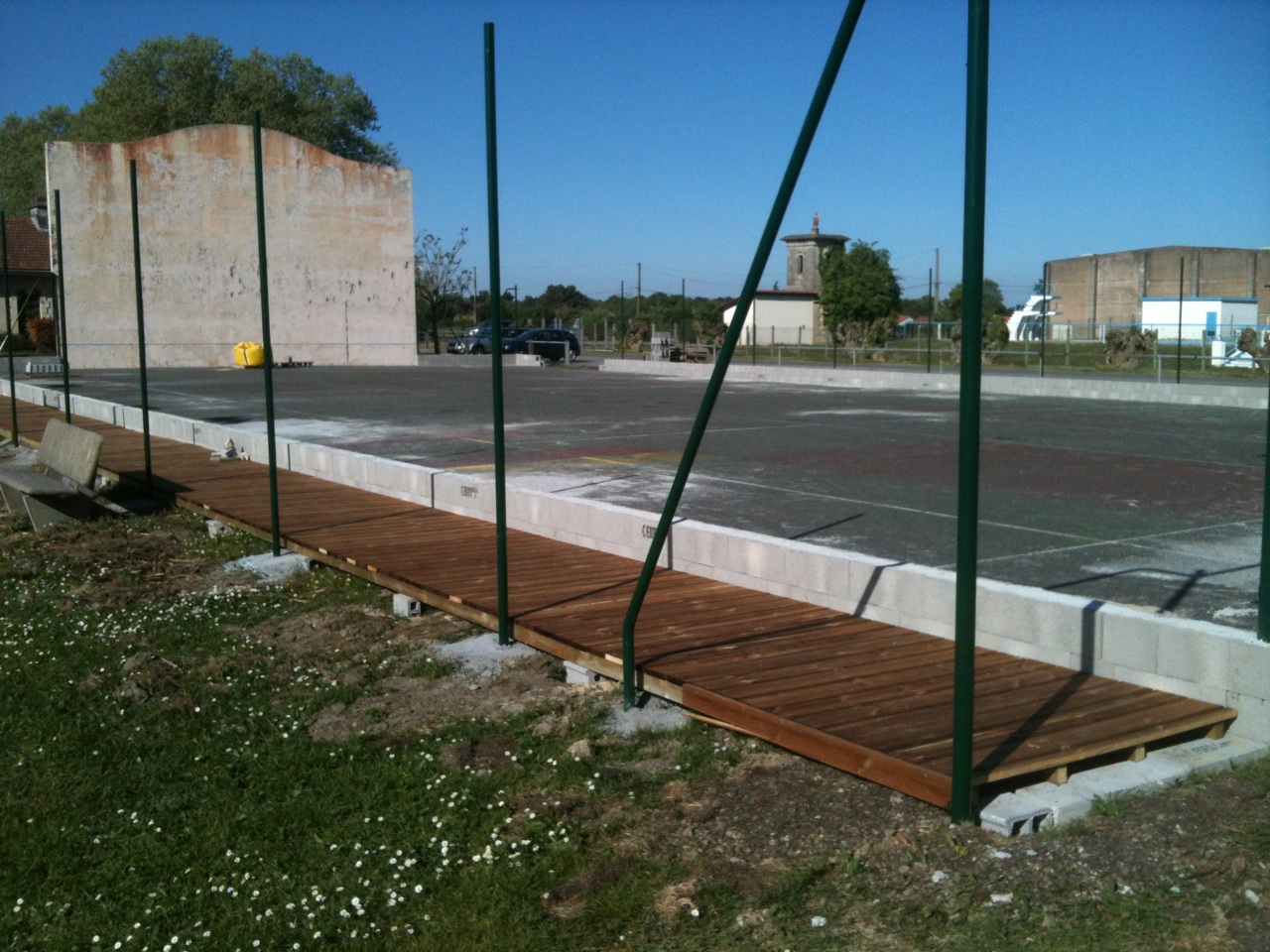 Construction des terrains de Beach Tennis